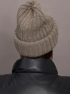 Beatris Beanie