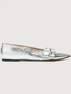 Bow Flat