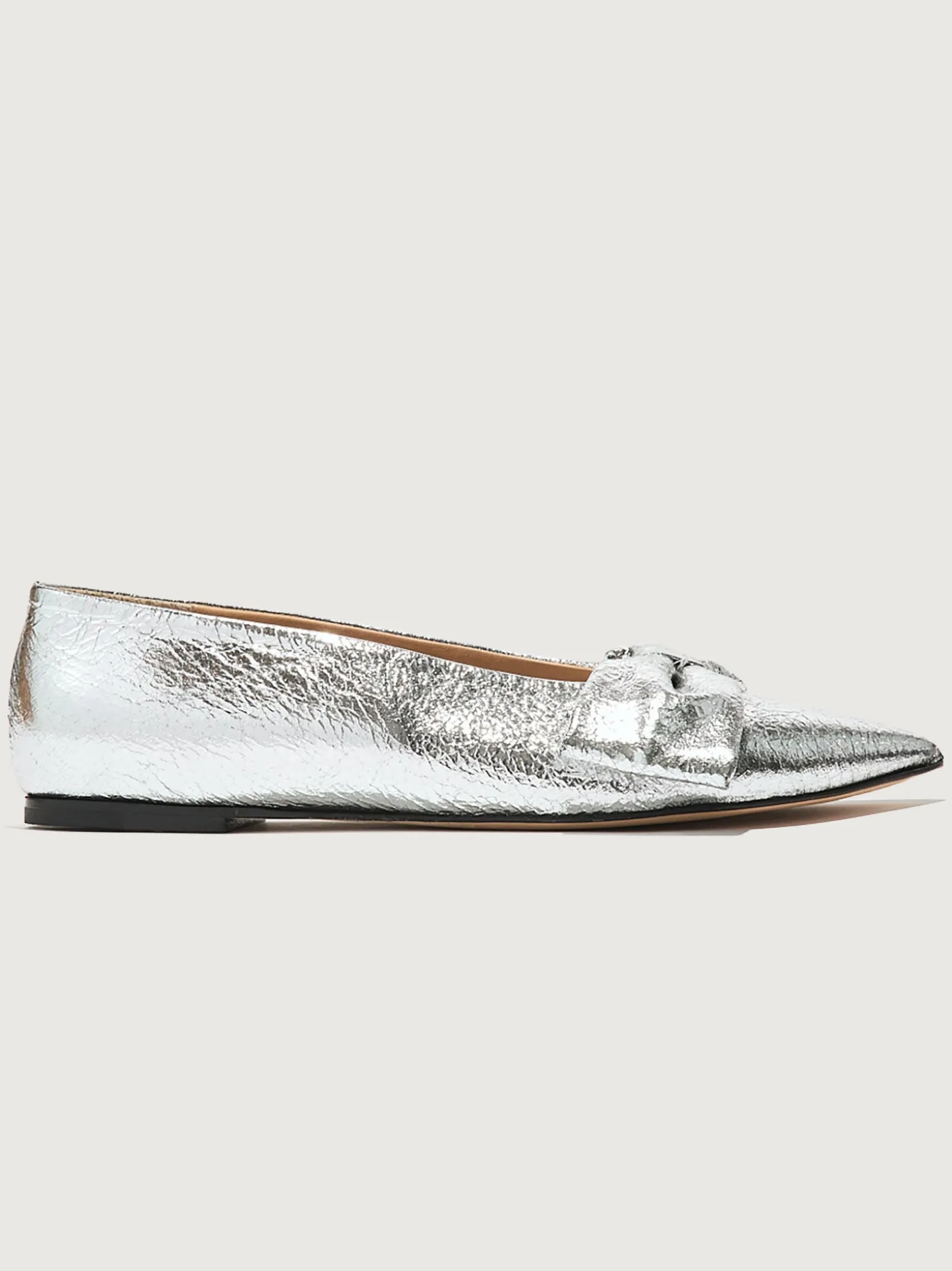 Bow Flat