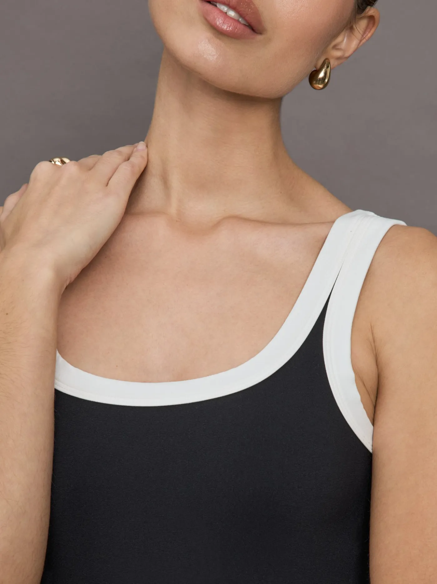 Colorblock Scoop Tank in Melt