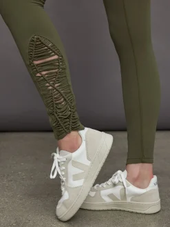 Crochet Legging in Melt
