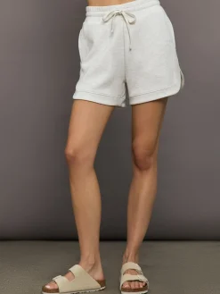 Curved Hem Short in Interlock