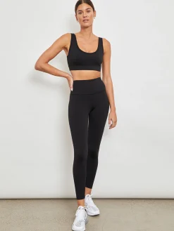 Cut Out Scoop Bra in Diamond Compression