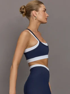 Double Layered Contrast Bra in Melt