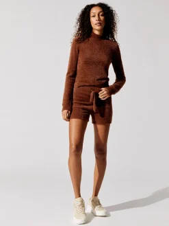 Eyelash Lounge Short