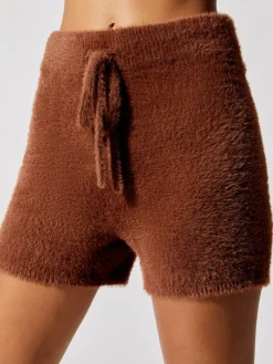 Eyelash Lounge Short