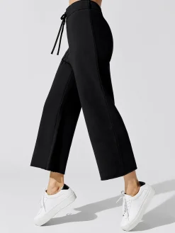 French Terry Capri Sweatpant