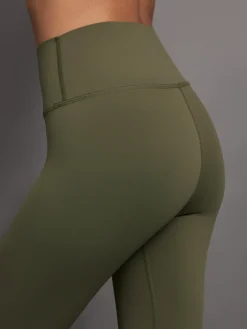 High Rise Full-Length Legging in Diamond Compression