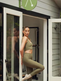 High Rise Legging in Melt