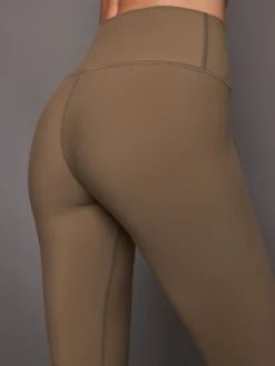 High Rise Legging in Melt