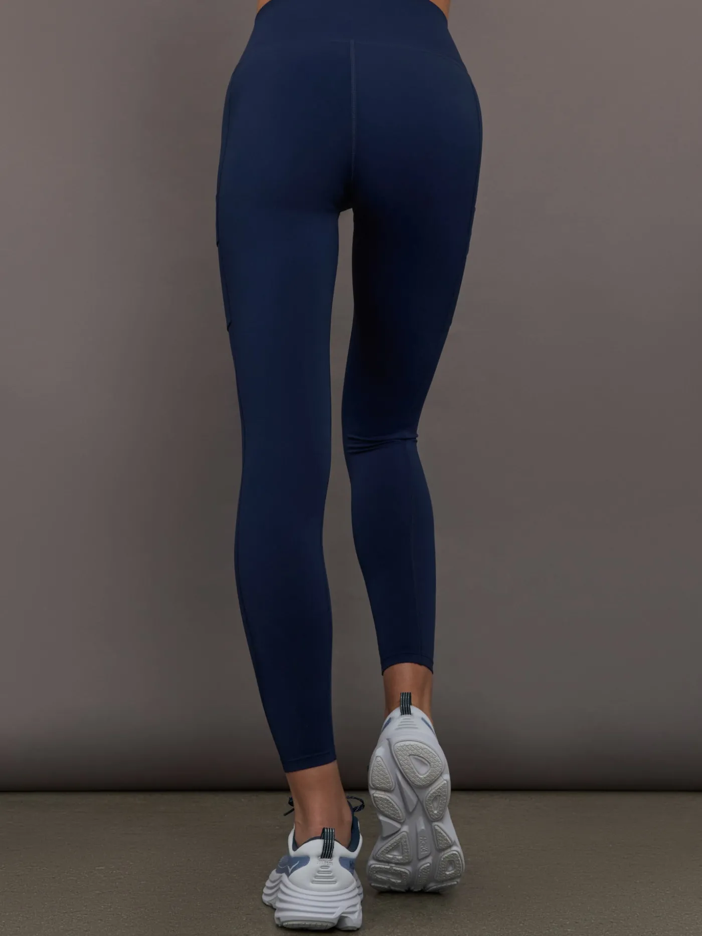 High Rise Pocket Legging in Diamond Compression