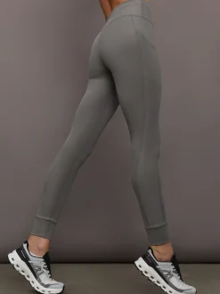 High Rise Pocket Legging in Ribbed Melt