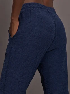 Jogger in Soft Luxe
