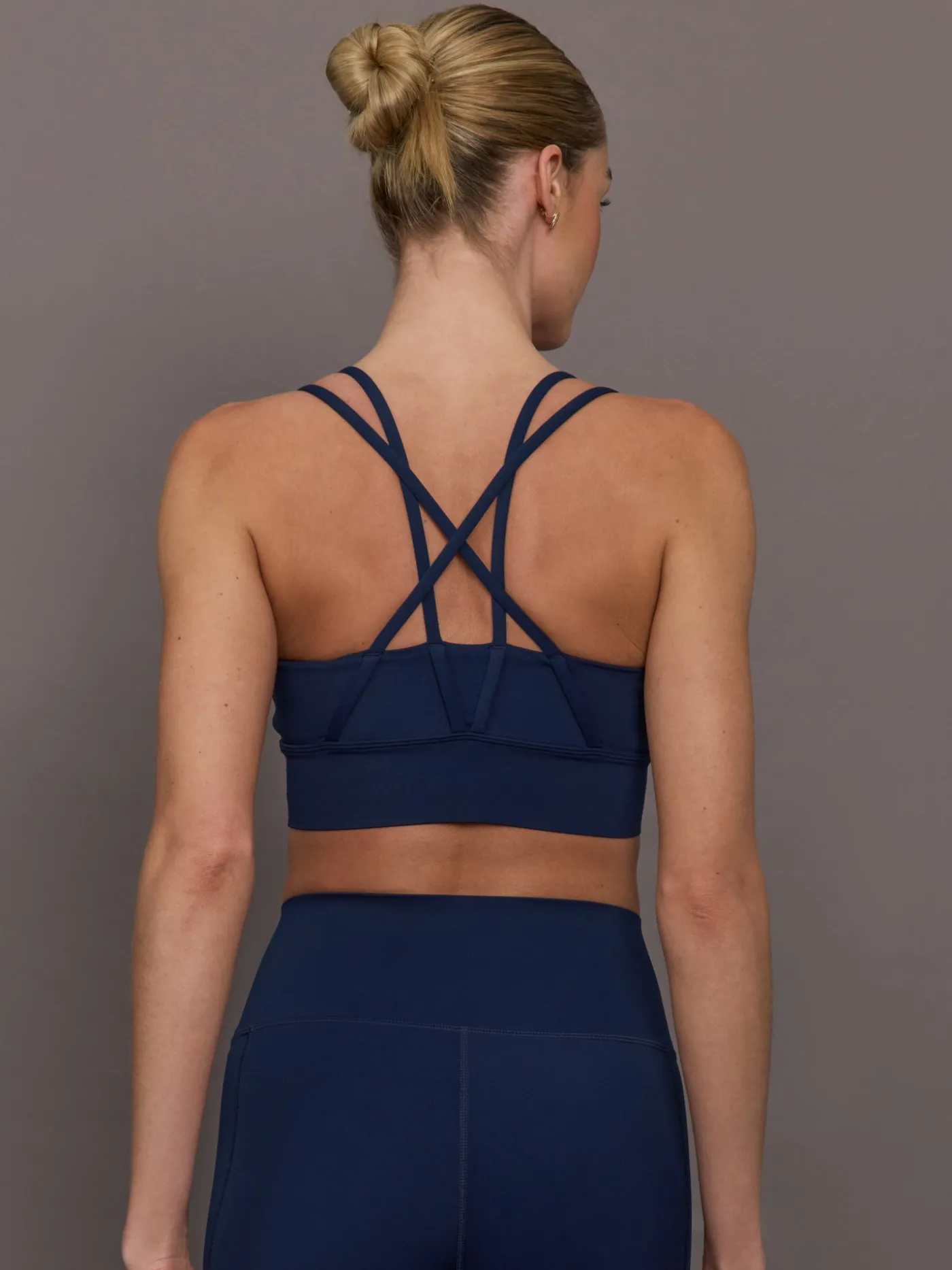 Multi Strap Active Bra in Diamond Compression