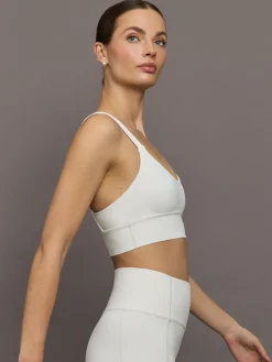 Multi Strap Active Bra in Diamond Compression