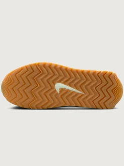 Nike Pacific