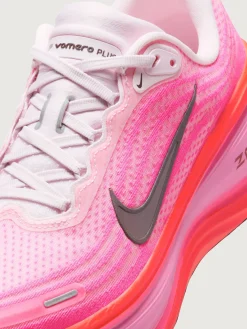 Nike Vomero Plus