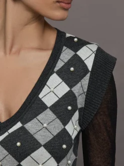 Nomia Plaid Pearly V-Neck Sweater