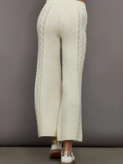 Silvia Pant