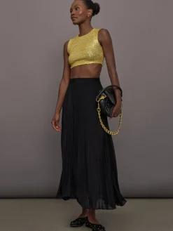 Sleeveless Slim Fit Cropped Top