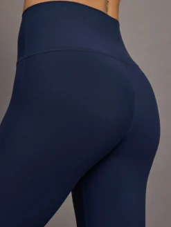 Split Front Legging in Melt
