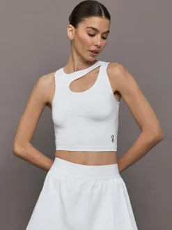 Studio Cut-Out Crop