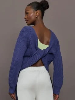 Twist Pullover