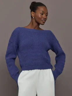 Twist Pullover