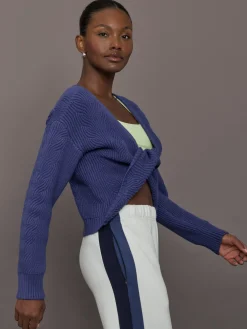 Twist Pullover