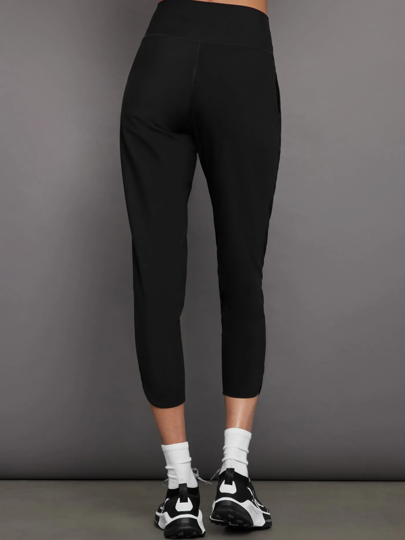 V-neck Longline Bra & Jogger in Melt Bundle
