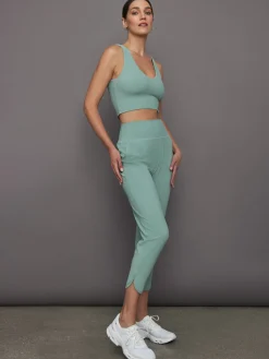 V-Neck Longline Bra in Melt