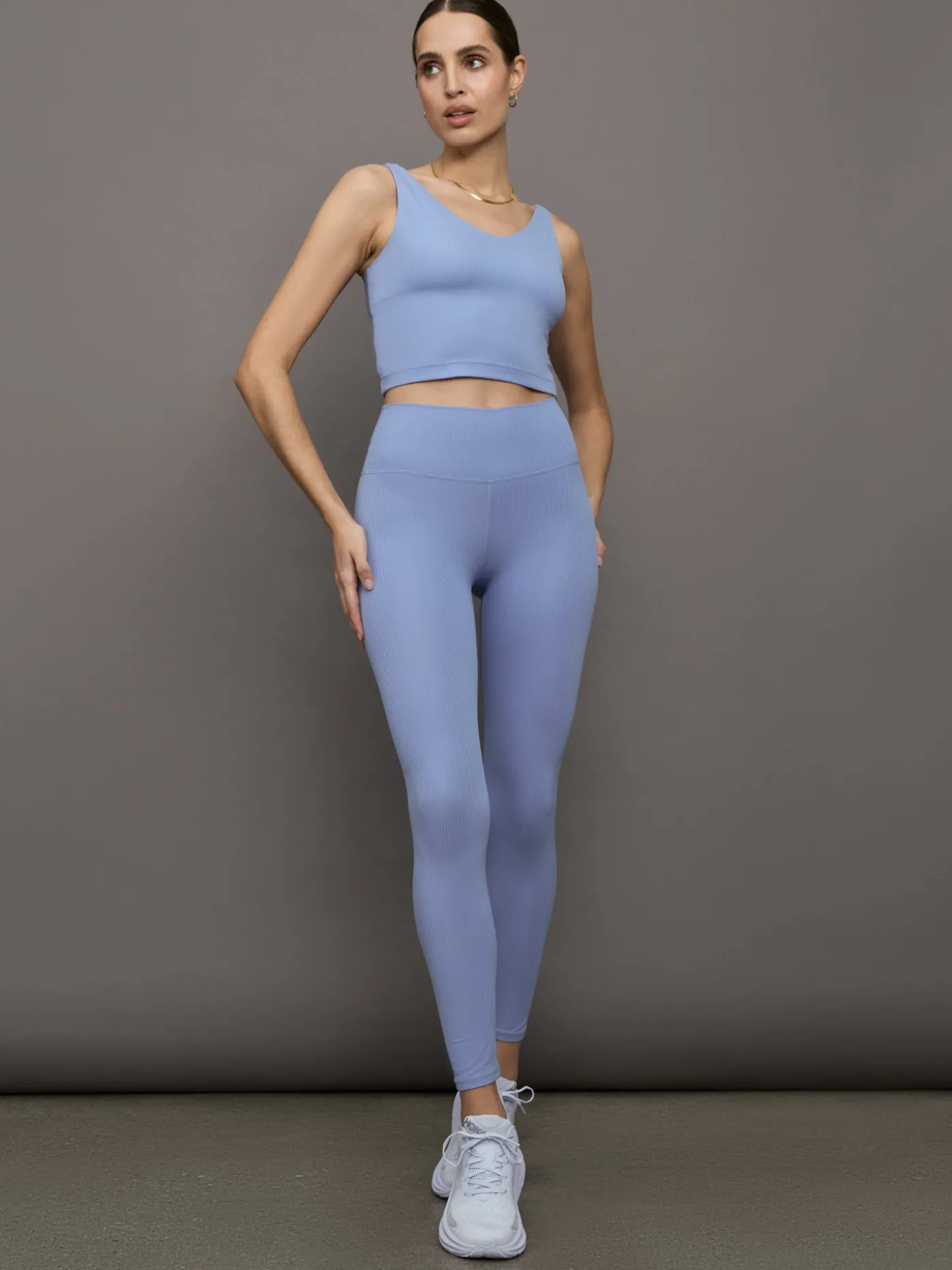 V-Neck Tank in Ribbed Melt