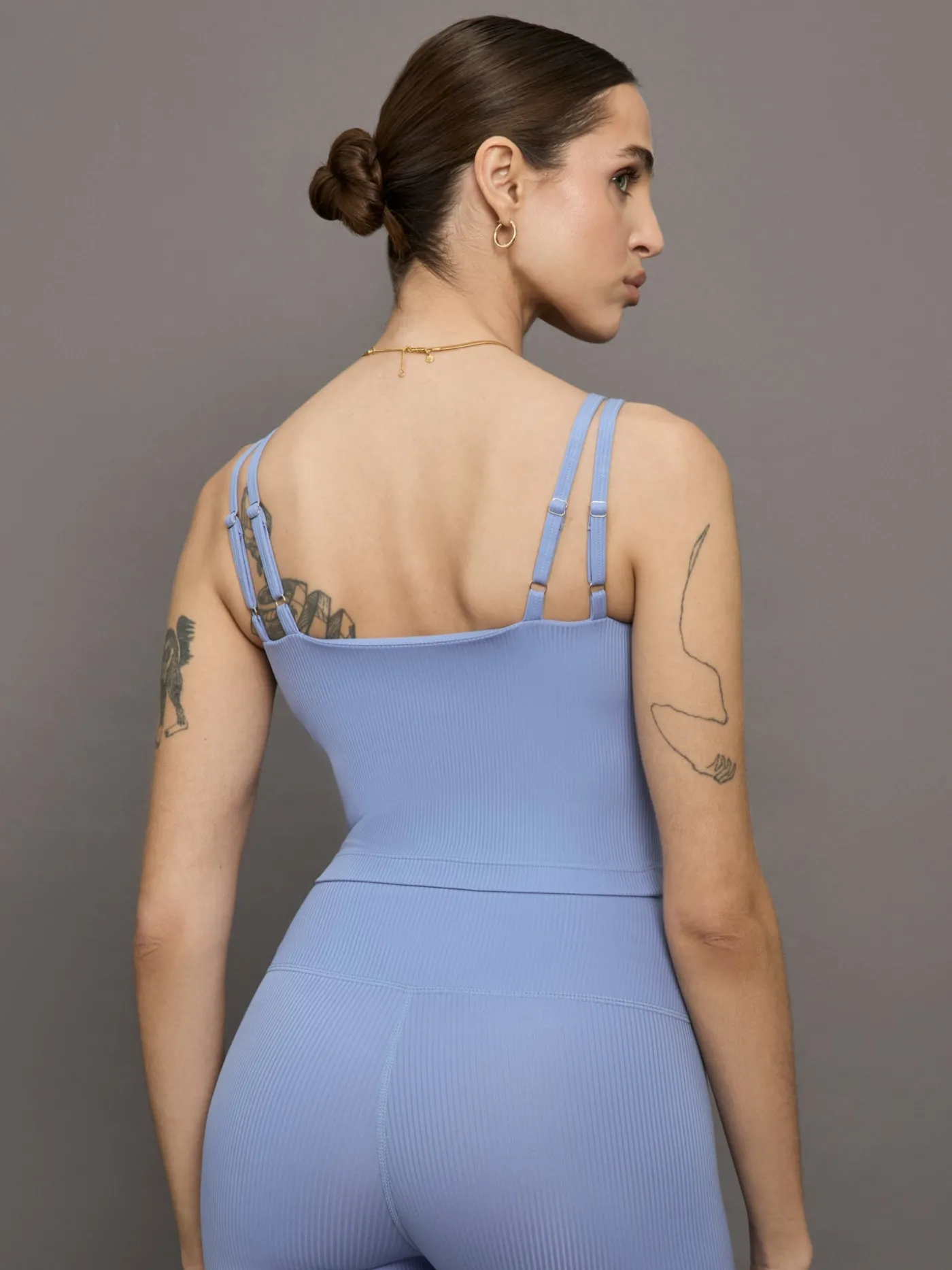 V-Neck Tank in Ribbed Melt