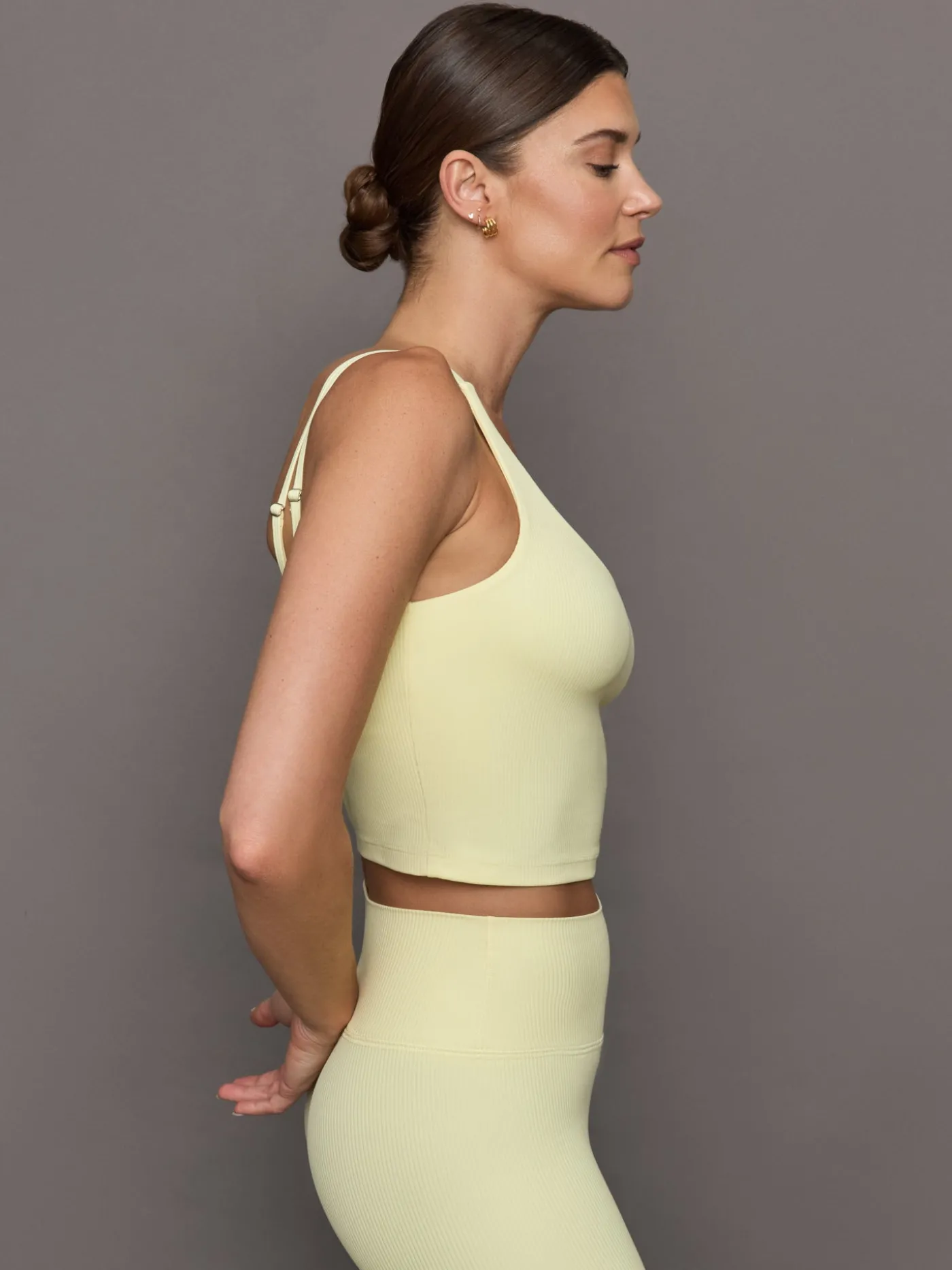 V-Neck Tank in Ribbed Melt