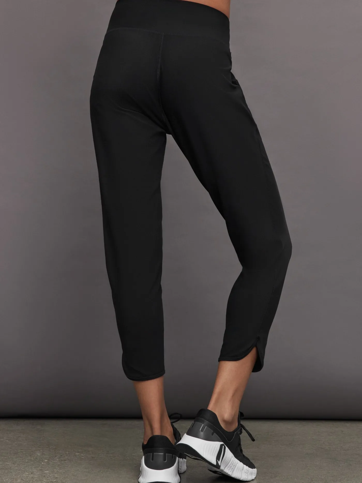 Wide Scoop Bra Tank & Jogger in Melt Bundle