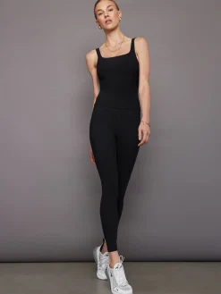 Wide Scoop Bra Tank in Melt
